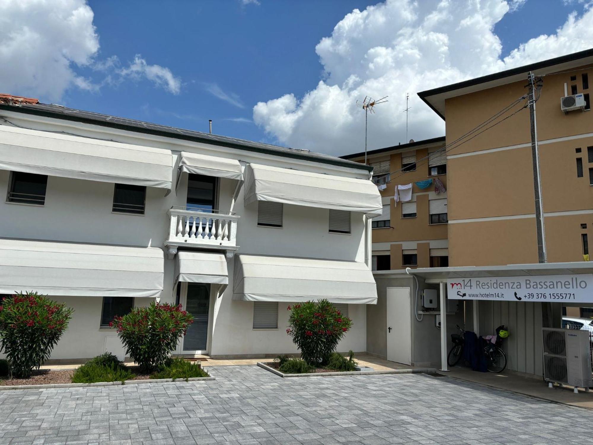 M14 Residenza Bassanello Hotel Padova Exterior photo